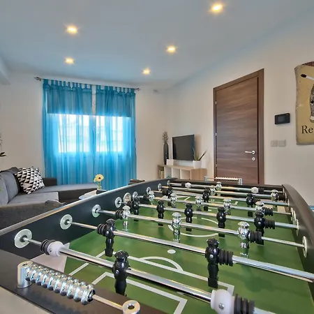 With Pool Apartment *