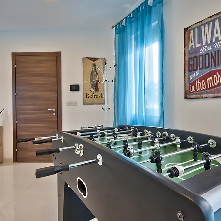 Апартаменты With Pool *